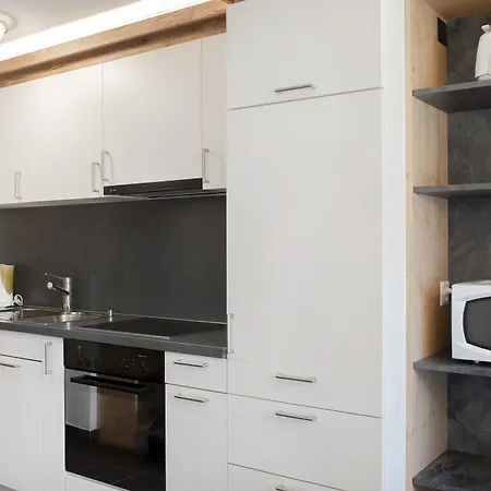 Hotell Hemizeus & Iremia 3*