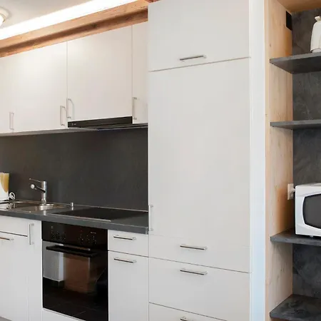 Hotell Hemizeus & Iremia 3*