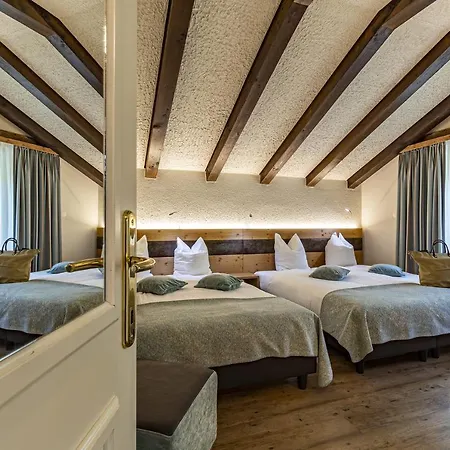 Hotell Hemizeus & Iremia