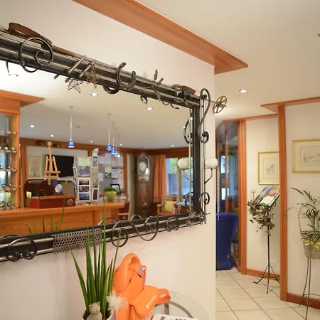 Hemizeus & Iremia Готель 3*