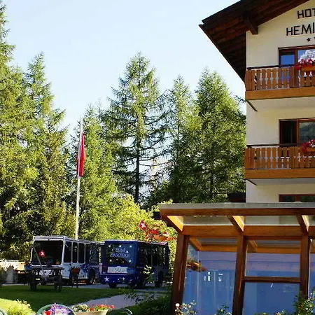 Hemizeus & Iremia Otel