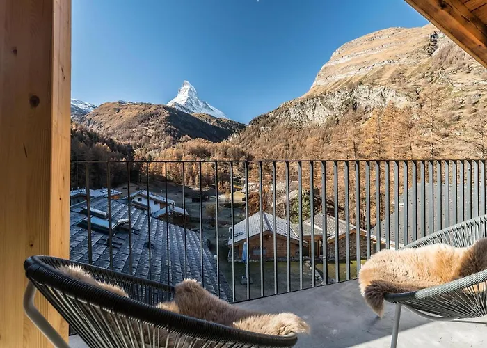 Hemizeus & Iremia Готель