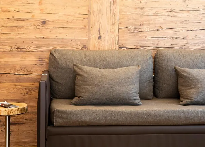 ヘミツェウス ＆ イレミア スパ 3*