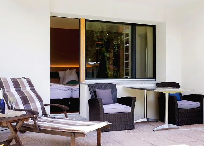 ホテル ヘミツェウス ＆ イレミア スパ 3*