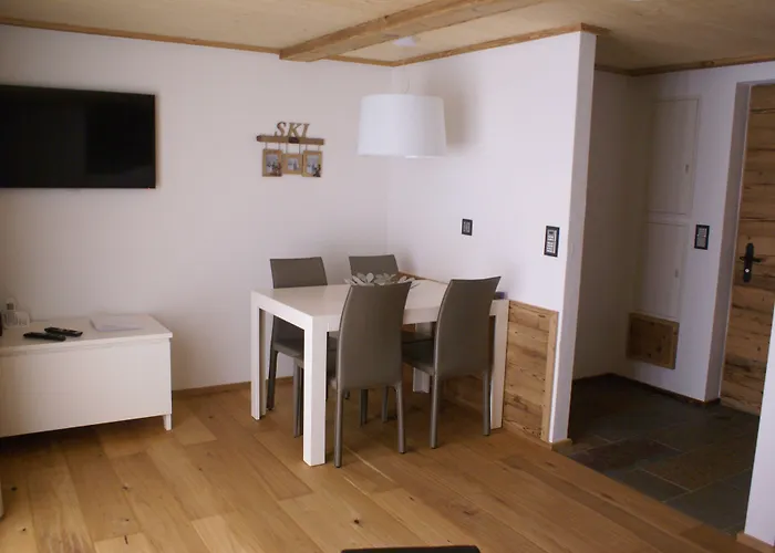 ヘミツェウス ＆ イレミア スパ 3*