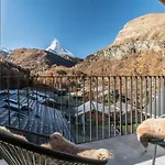Hemizeus & Iremia Hotel