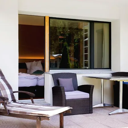 Ξενοδοχείο Hemizeus & Iremia 3*