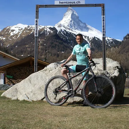 Ξενοδοχείο Hemizeus & Iremia 3*