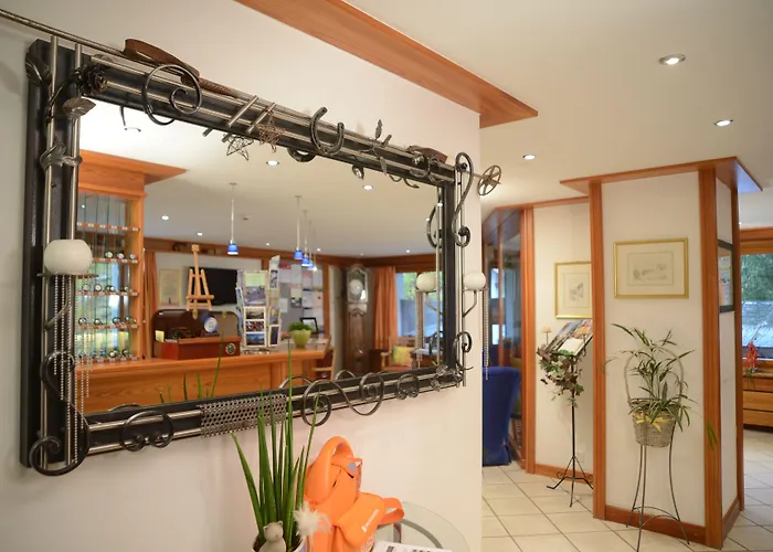 Hemizeus & Iremia Hotel 3*